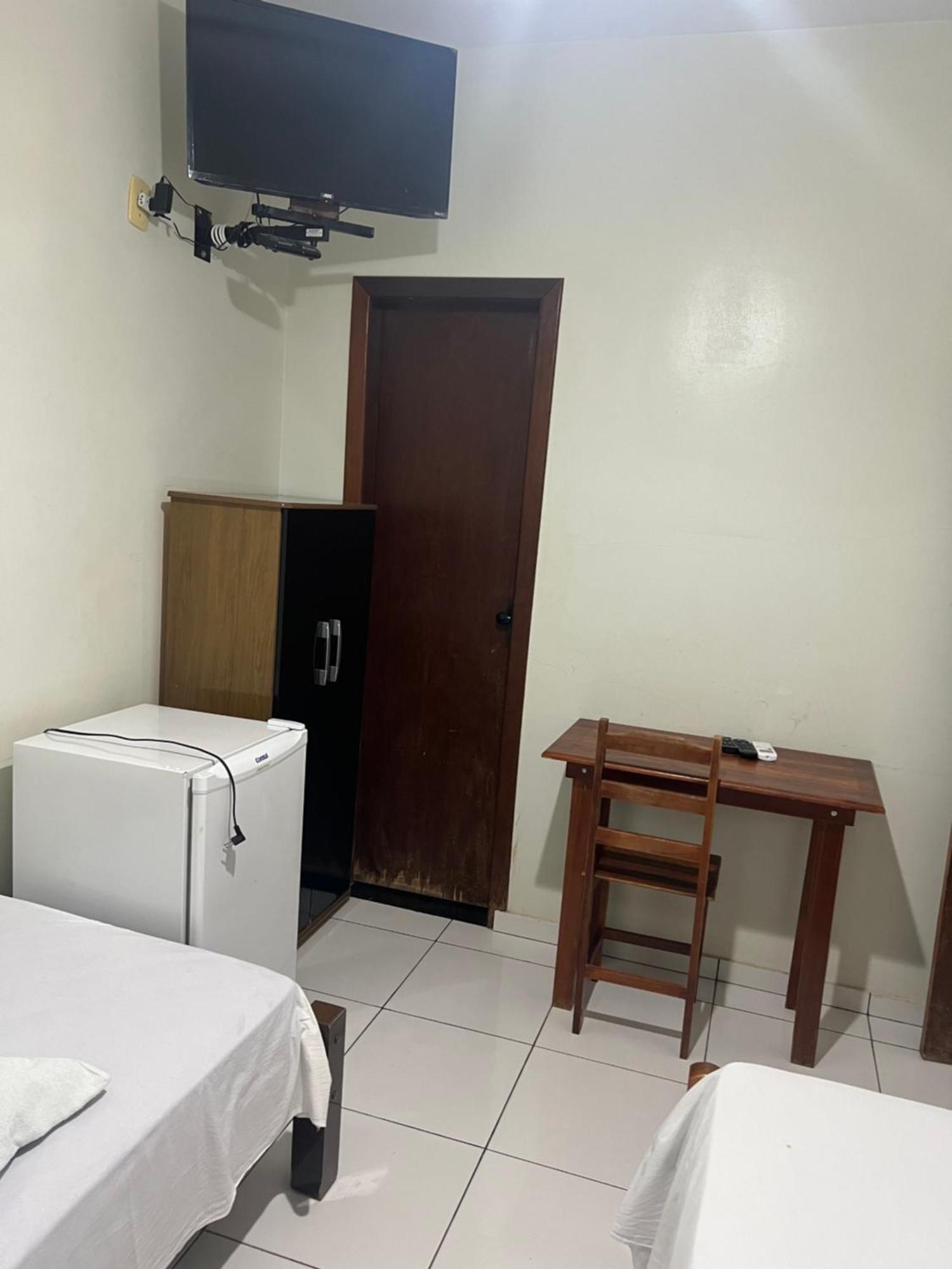 Brilhante Hotel Itacarambi Extérieur photo